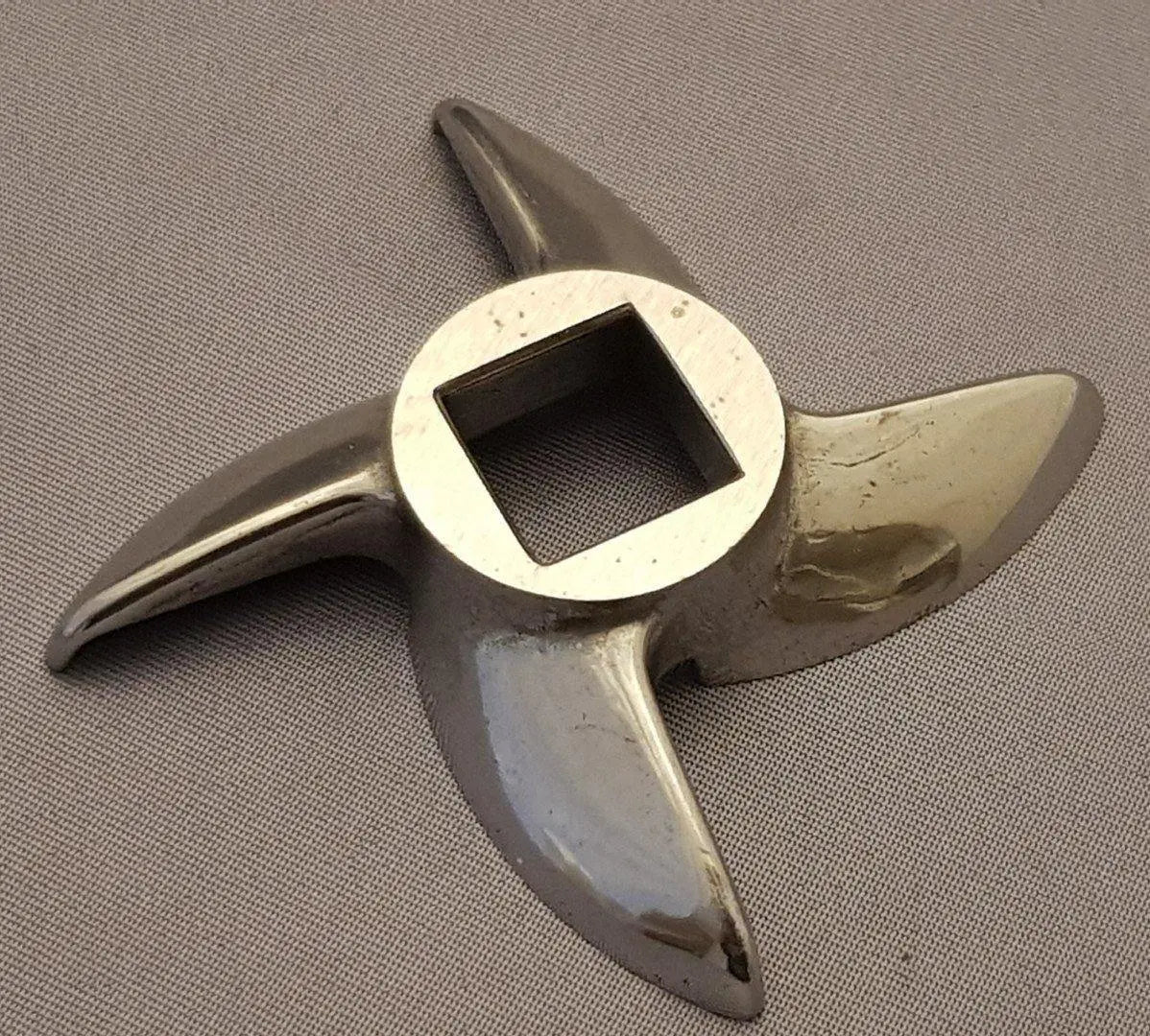 Coltello tritacarne acciaio inox mod.12 fama FAMA