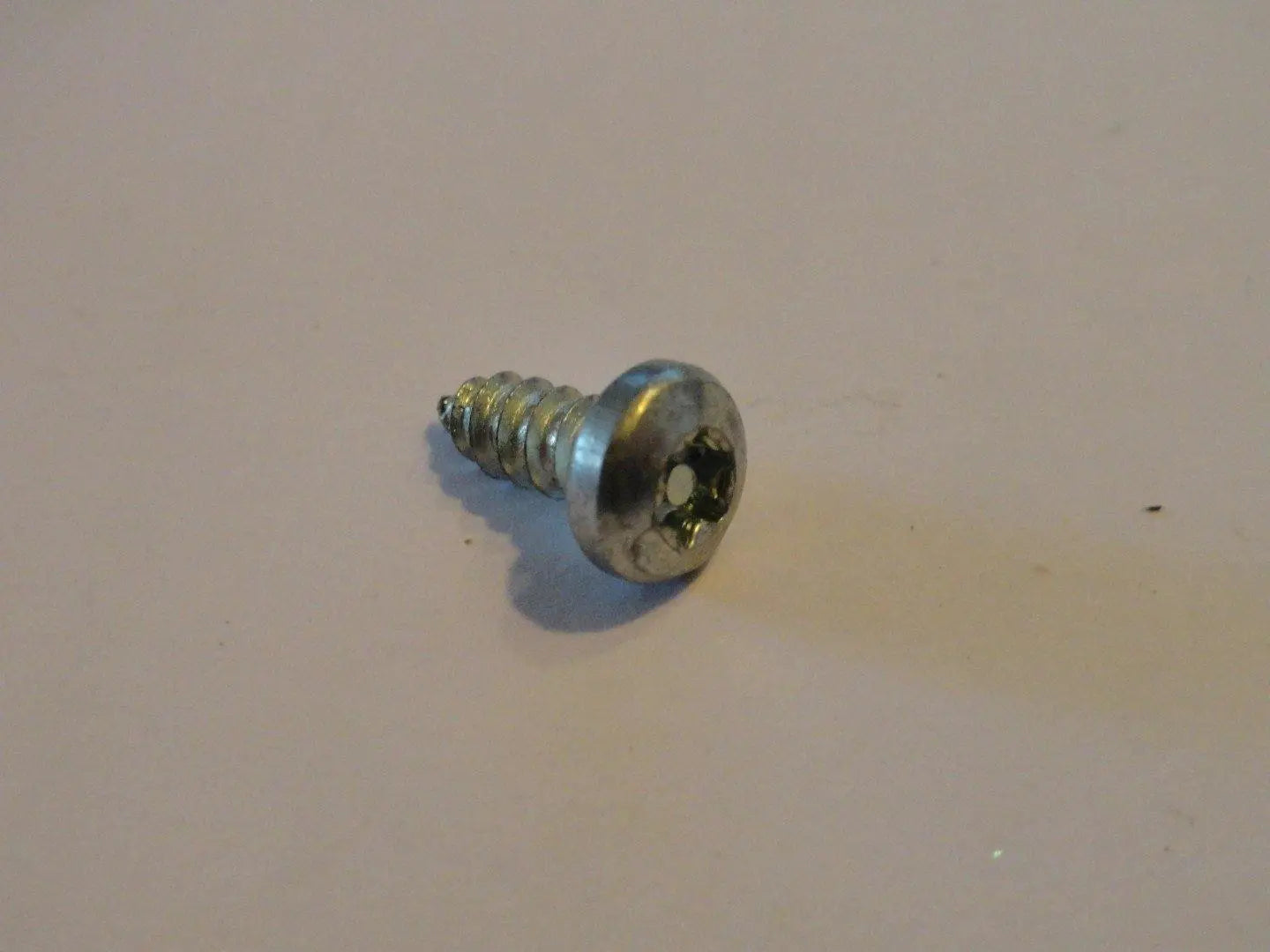 Vite corpo inferiore 3,9 per 9,5 per TM21 (corta) VORWERK BIMBY